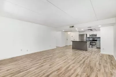 7950 E Camelback Road #305, Scottsdale, AZ 85251 - Photo 2