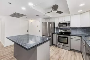 7950 E Camelback Rd, Scottsdale, AZ 85251 - Photo 4