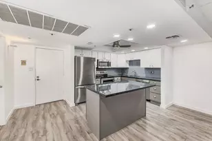 7950 E Camelback Rd, Scottsdale, AZ 85251 - Photo 4