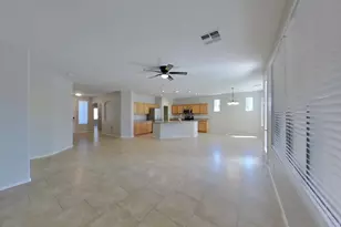 43207 W Lindgren Dr, Maricopa, AZ 85138 - Photo 8