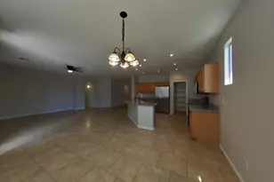 43207 W Lindgren Dr, Maricopa, AZ 85138 - Photo 6