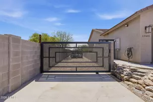 12503 W Carousel Dr, Arizona City, AZ 85123 - Photo 4