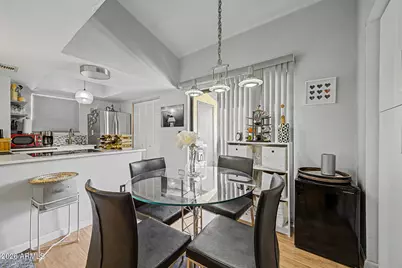 720 E Alice Avenue #206, Phoenix, AZ 85020 - Photo 6