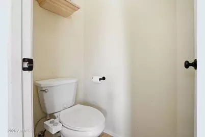 1300 S Heritage Drive, Gilbert, AZ 85296 - Photo 16