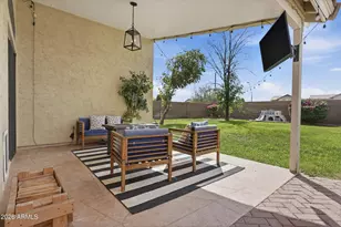 1300 S Heritage Dr, Gilbert, AZ 85296 - Photo 28