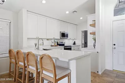 1300 S Heritage Drive, Gilbert, AZ 85296 - Photo 2