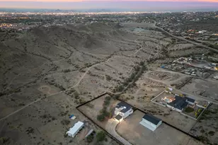 11209 S 39th Ln, Laveen, AZ 85339 - Photo 4