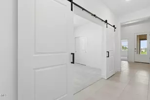 7926 N 76th Dr, Glendale, AZ 85303 - Photo 10