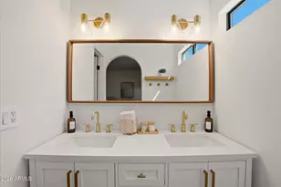 10690 E Mercer Ln, Scottsdale, AZ 85259 - Photo 12