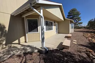 949 Geronimo Ln, Show Low, AZ 85901 - Photo 4