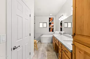 745 N Lone Oak Way, Flagstaff, AZ 86004 - Photo 24