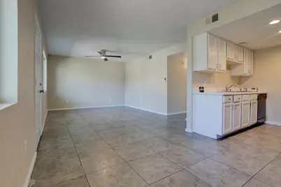 3402 N 32nd Street #Unit 129, Phoenix, AZ 85018 - Photo 6