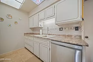 10036 W Lancaster Dr, Sun City, AZ 85351 - Photo 20