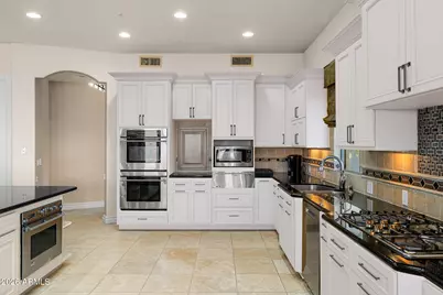 1402 E Coral Cove Drive, Gilbert, AZ 85234 - Photo 6