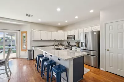 14711 W Clarendon Avenue, Goodyear, AZ 85395 - Photo 4
