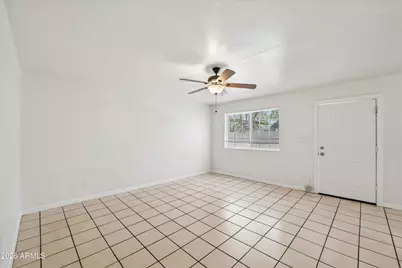 2133 W Adams Street #Apt 3, Phoenix, AZ 85009 - Photo 26