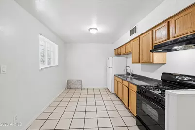 2133 W Adams Street #Apt 3, Phoenix, AZ 85009 - Photo 28