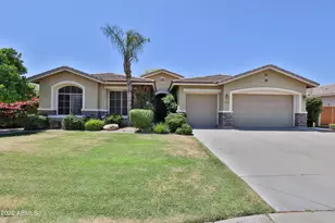 1550 N Robin Ln, Mesa, AZ 85213 - Photo 2