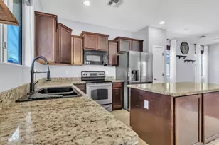 11766 N 154th Ln, Surprise, AZ 85379 - Photo 12