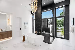 8100 N 64th Pl, Paradise Valley, AZ 85253 - Photo 26