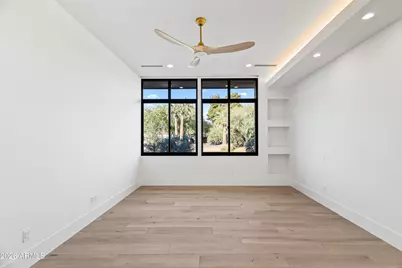 8100 N 64th Place, Paradise Valley, AZ 85253 - Photo 32