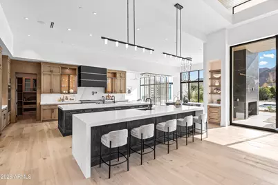 8100 N 64th Place, Paradise Valley, AZ 85253 - Photo 8