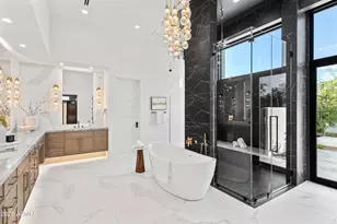 8100 N 64th Pl, Paradise Valley, AZ 85253 - Photo 22