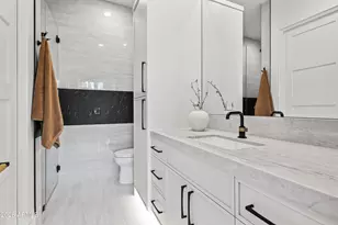 8100 N 64th Pl, Paradise Valley, AZ 85253 - Photo 34