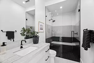 8100 N 64th Pl, Paradise Valley, AZ 85253 - Photo 46