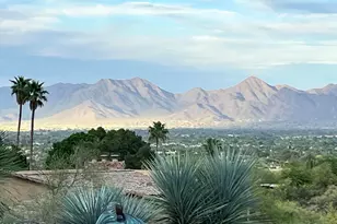 8219 N Charles Dr, Paradise Valley, AZ 85253 - Photo 2