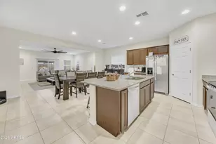 17848 W Getty Dr, Goodyear, AZ 85338 - Photo 4