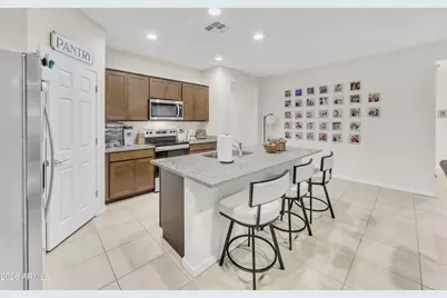 17848 W Getty Drive, Goodyear, AZ 85338 - Photo 6