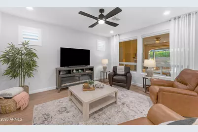 429 E Veterans Way, Queen Creek, AZ 85140 - Photo 8