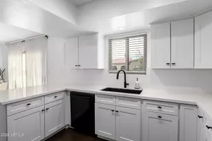 5401 N 78th Way, Scottsdale, AZ 85250 - Photo 12