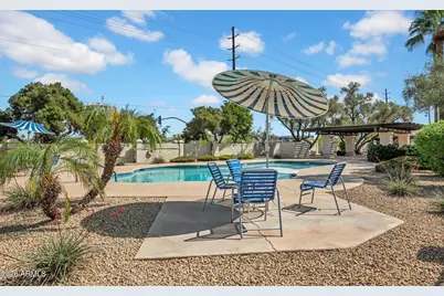 2810 N 61st Place, Scottsdale, AZ 85257 - Photo 36