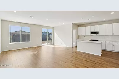 18014 W Calle Lejos Road, Surprise, AZ 85387 - Photo 2