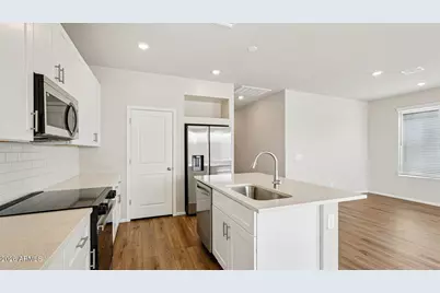 18014 W Calle Lejos Road, Surprise, AZ 85387 - Photo 6