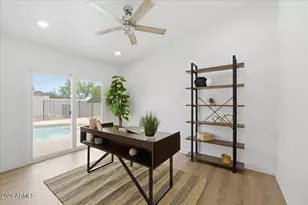 2218 E Sunnyside Dr, Phoenix, AZ 85028 - Photo 30