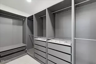 2218 E Sunnyside Dr, Phoenix, AZ 85028 - Photo 20