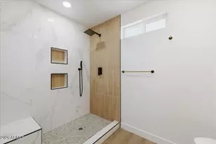 2218 E Sunnyside Dr, Phoenix, AZ 85028 - Photo 32