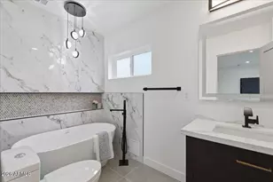 2218 E Sunnyside Dr, Phoenix, AZ 85028 - Photo 24