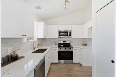 126 N Cottonwood Street, Chandler, AZ 85225 - Photo 12