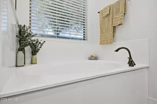 18406 W Highland Ave, Goodyear, AZ 85395 - Photo 28