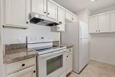 18624 N 93rd Avenue, Peoria, AZ 85382 - Photo 12