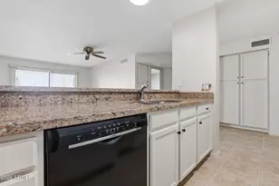 18624 N 93rd Ave, Peoria, AZ 85382 - Photo 4