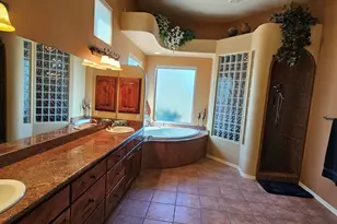 1428 E Breezy Ct, Phoenix, AZ 85086 - Photo 32