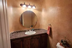 1428 E Breezy Ct, Phoenix, AZ 85086 - Photo 40