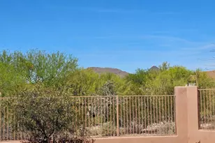 1428 E Breezy Ct, Phoenix, AZ 85086 - Photo 4