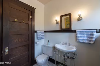 70 W Lynwood Street, Phoenix, AZ 85003 - Photo 28