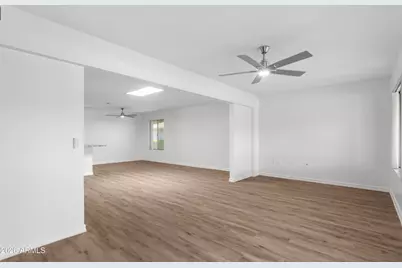 9508 W Sandstone Drive, Sun City, AZ 85351 - Photo 12